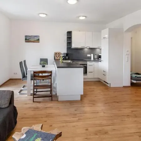 Broger Obstbaeumle Mit Pool Appartement *