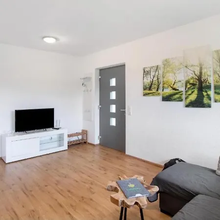 Broger Obstbaeumle Mit Pool