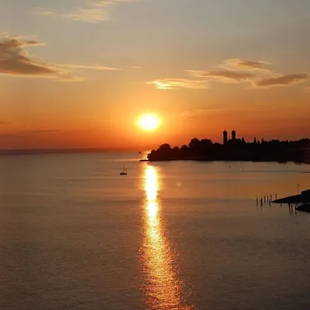 Broger Obstbaeumle Mit Pool * 诺伊基希